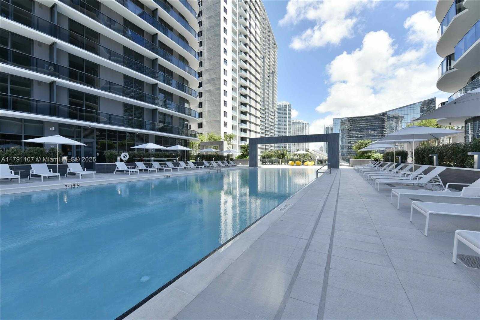 Small Image of 45 SOUTH WEST 9TH ST #3703, Miami Number 61