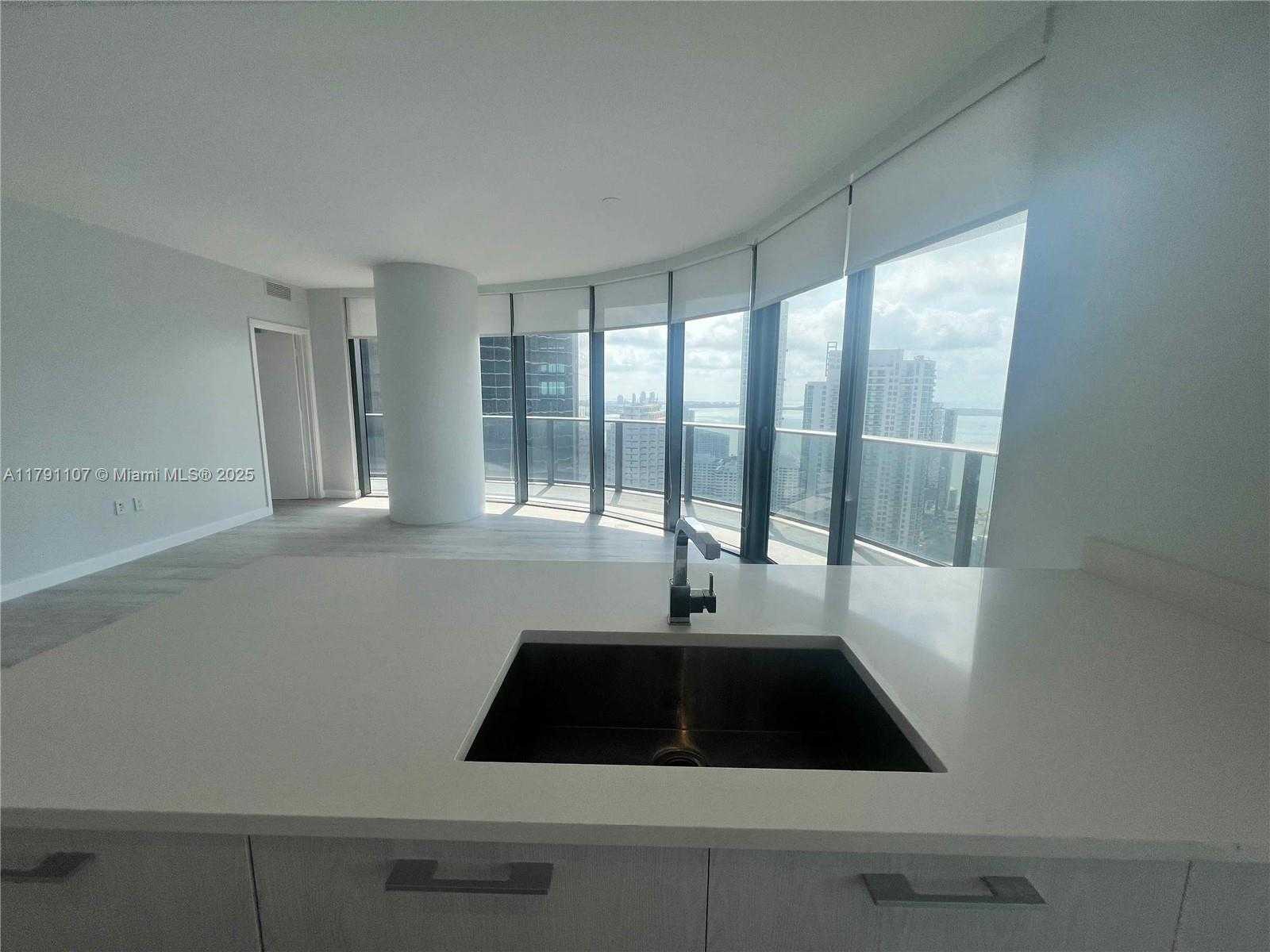 Small Image of 45 SOUTH WEST 9TH ST #3703, Miami Number 7