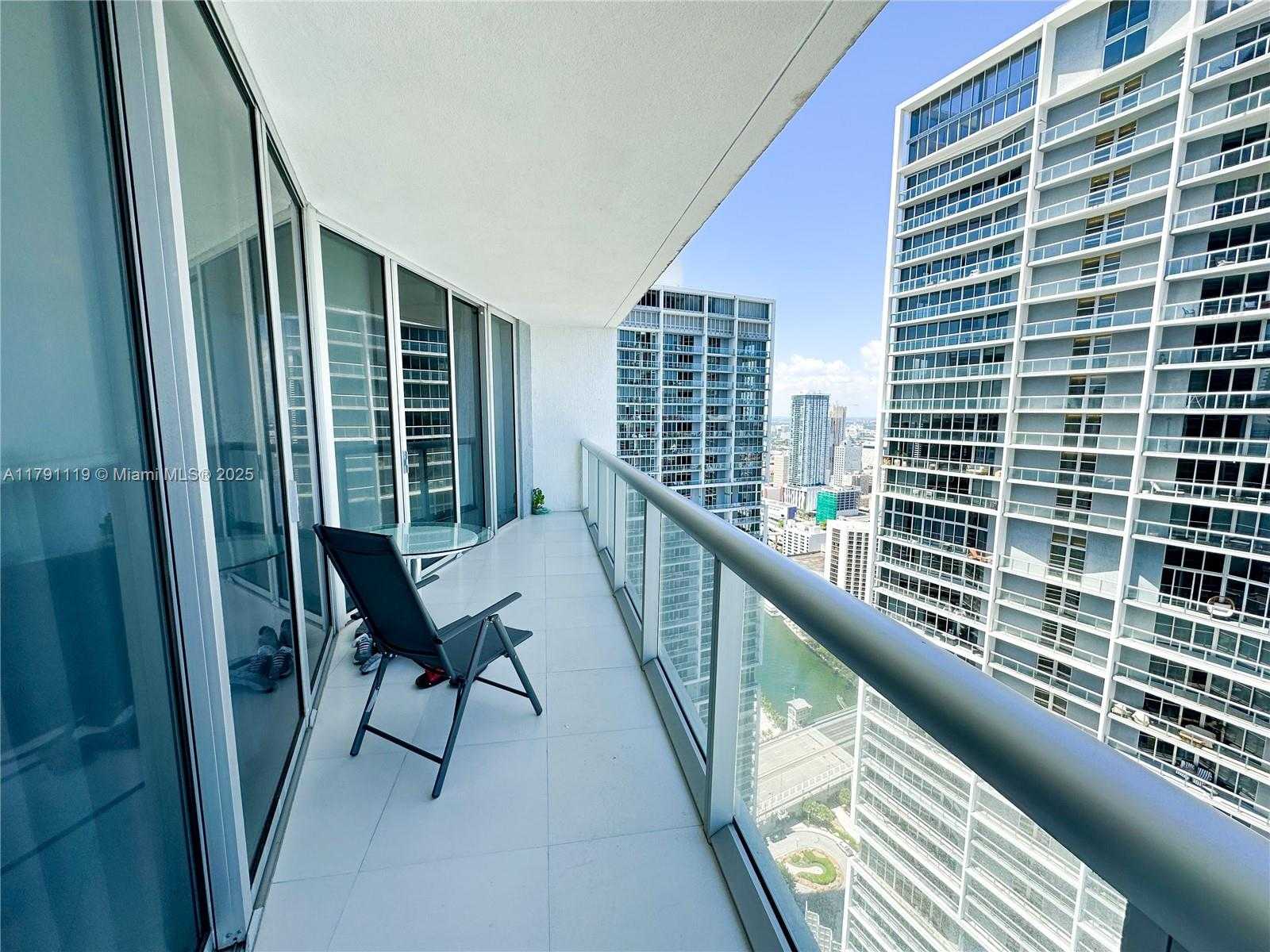 Small Image of 495 BRICKELL AVE #4508, Miami Number 11