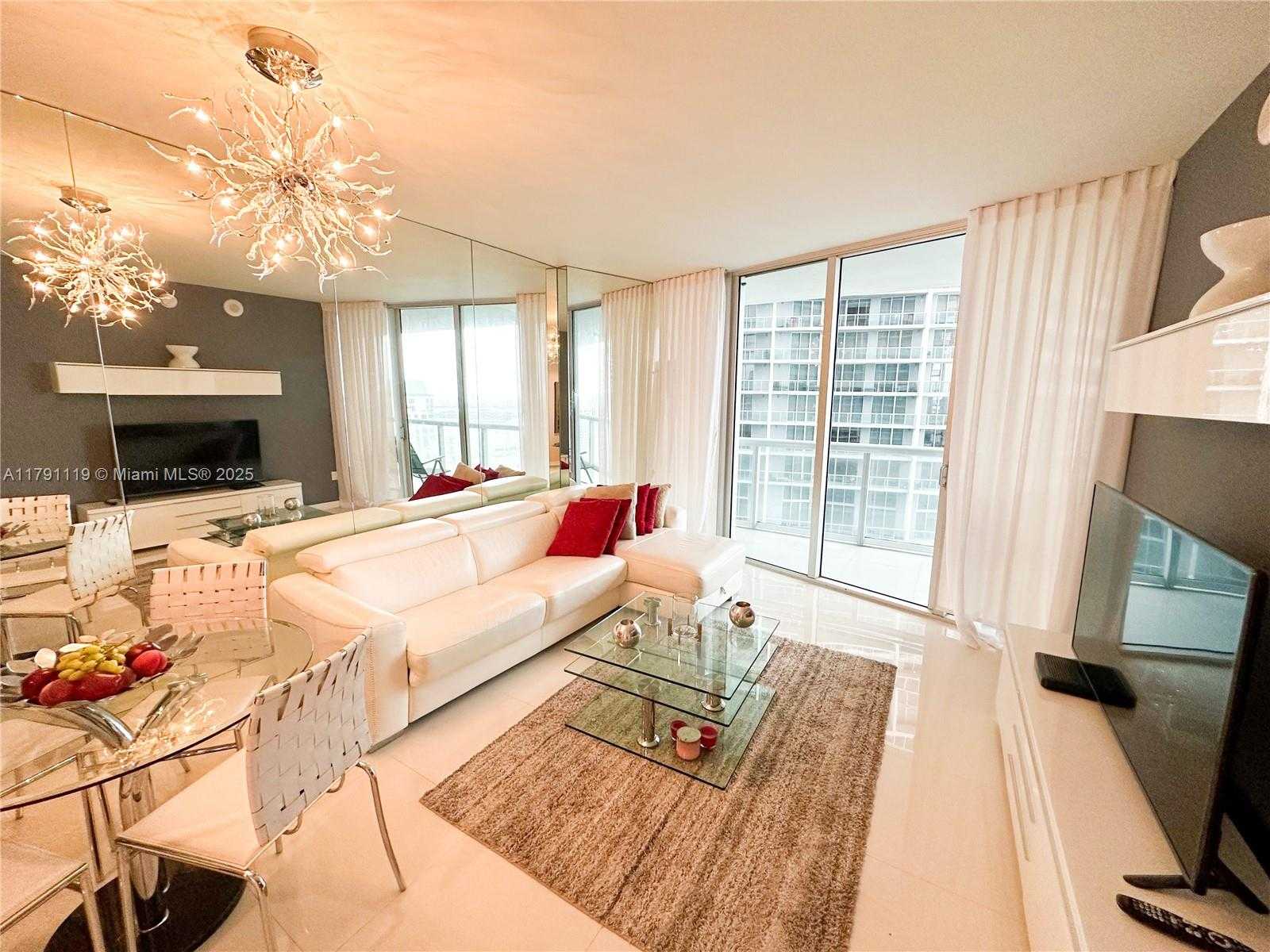Small Image of 495 BRICKELL AVE #4508, Miami Number 5