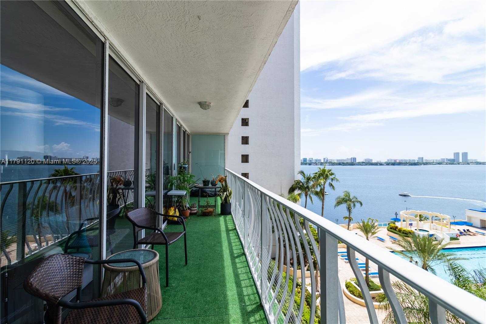 Small Image of 7601 EAST TREASURE DR #923, North Bay Village Number 14