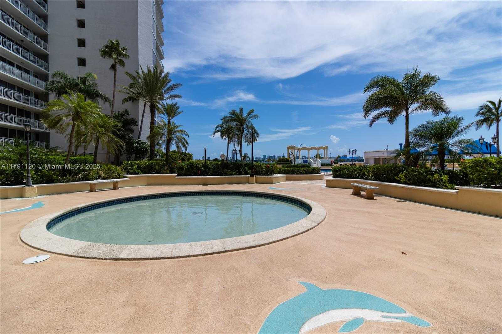 Small Image of 7601 EAST TREASURE DR #923, North Bay Village Number 24