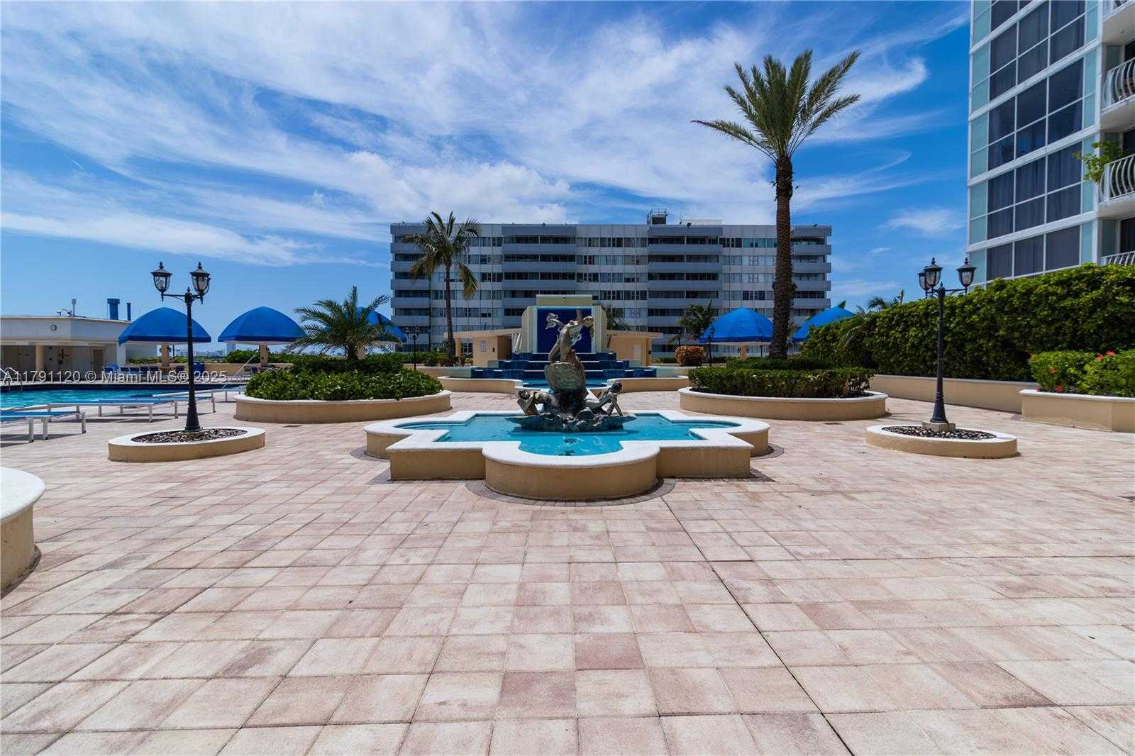 Small Image of 7601 EAST TREASURE DR #923, North Bay Village Number 25