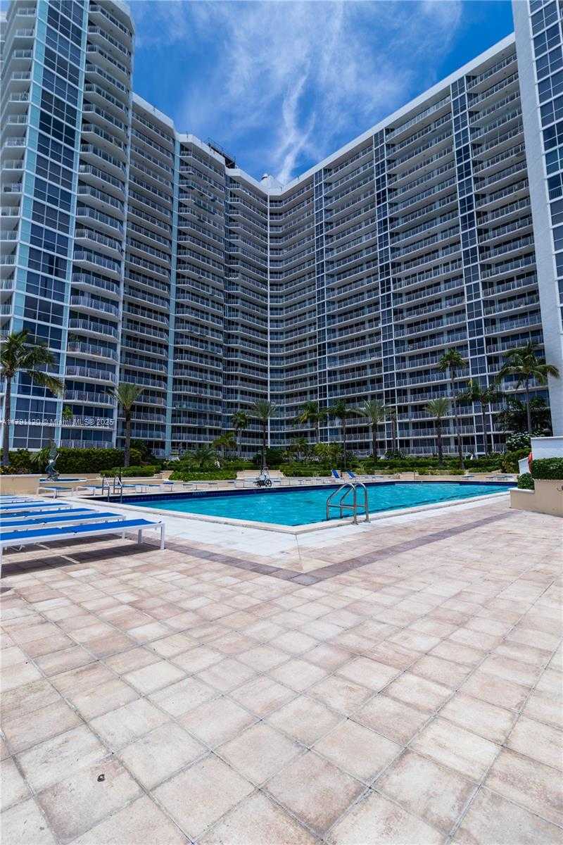 Small Image of 7601 EAST TREASURE DR #923, North Bay Village Number 29