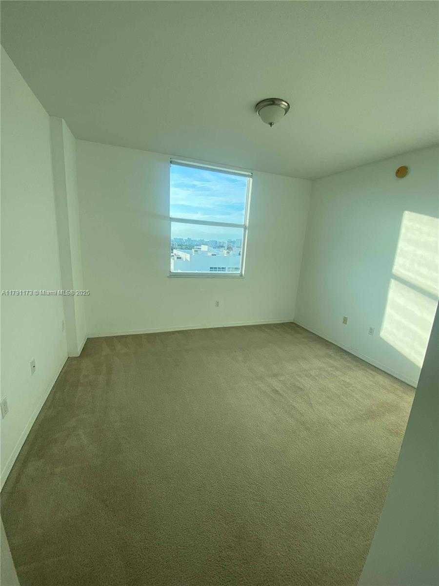 Small Image of 1723 SOUTH WEST 2ND AVE #1203, Miami Number 5