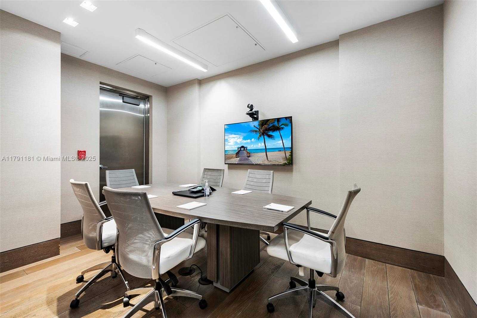 Small Image of 7055 FISHER ISLAND DR #7055, Fisher Island Number 17