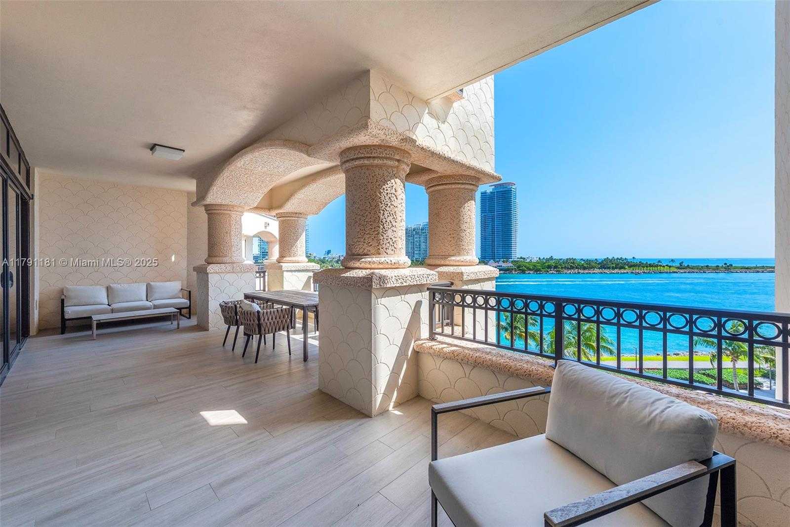 Small Image of 7055 FISHER ISLAND DR #7055, Fisher Island Number 24