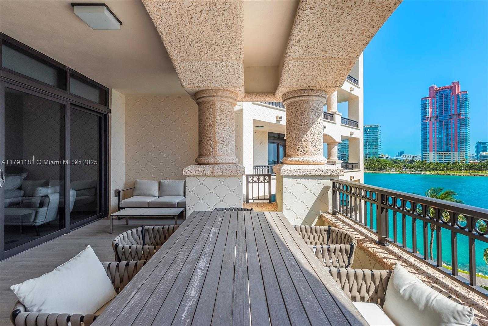 Small Image of 7055 FISHER ISLAND DR #7055, Fisher Island Number 31