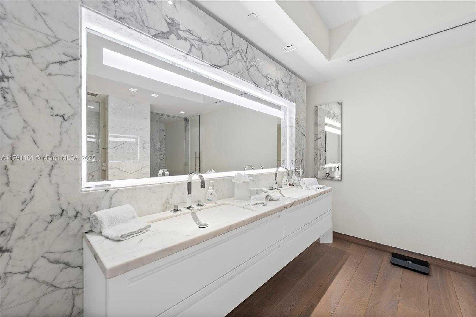 Small Image of 7055 FISHER ISLAND DR #7055, Fisher Island Number 40