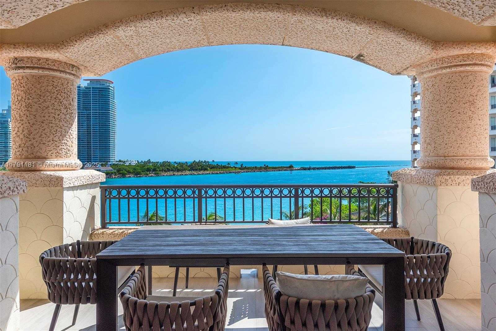 Small Image of 7055 FISHER ISLAND DR #7055, Fisher Island Number 45