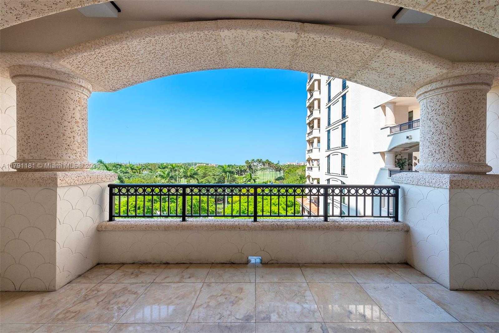 Small Image of 7055 FISHER ISLAND DR #7055, Fisher Island Number 47