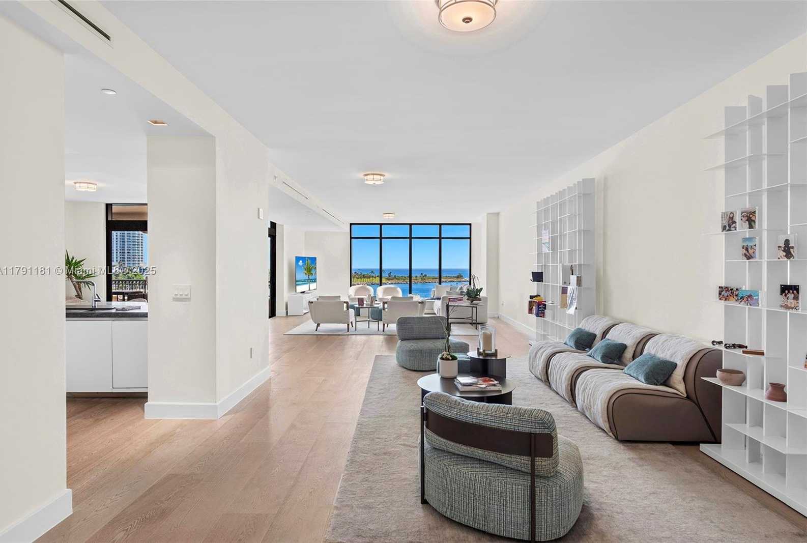 Small Image of 7055 FISHER ISLAND DR #7055, Fisher Island Number 6