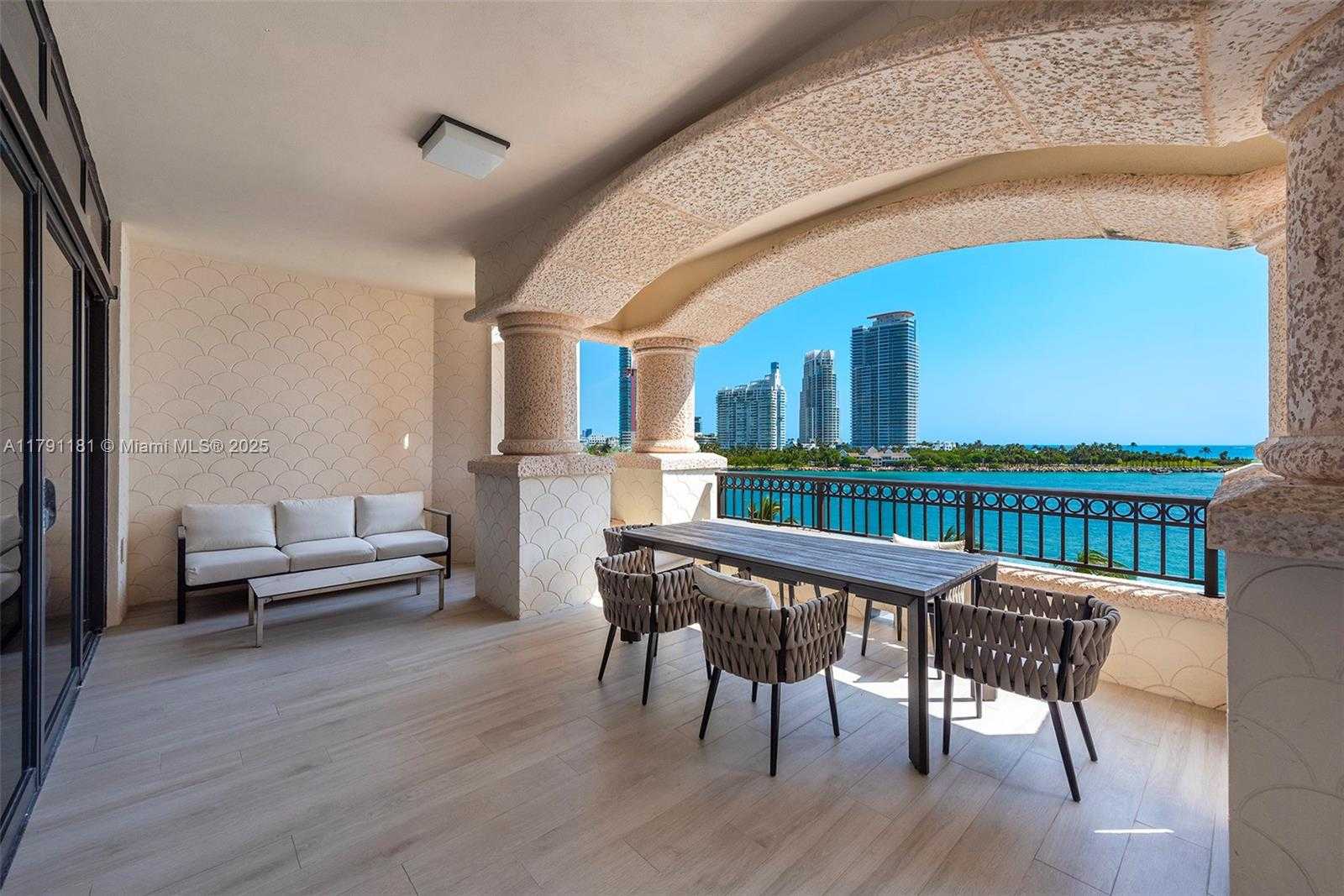 Small Image of 7055 FISHER ISLAND DR #7055, Fisher Island Number 9