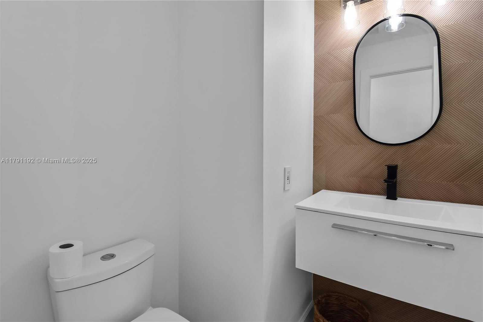 Small Image of 710 LAKE BLVD #-, Weston Number 18