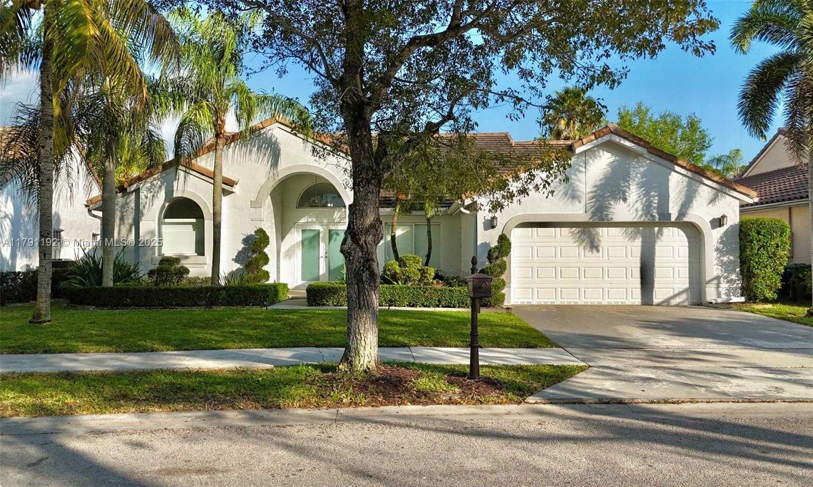 Small Image of 710 LAKE BLVD #-, Weston Number 19