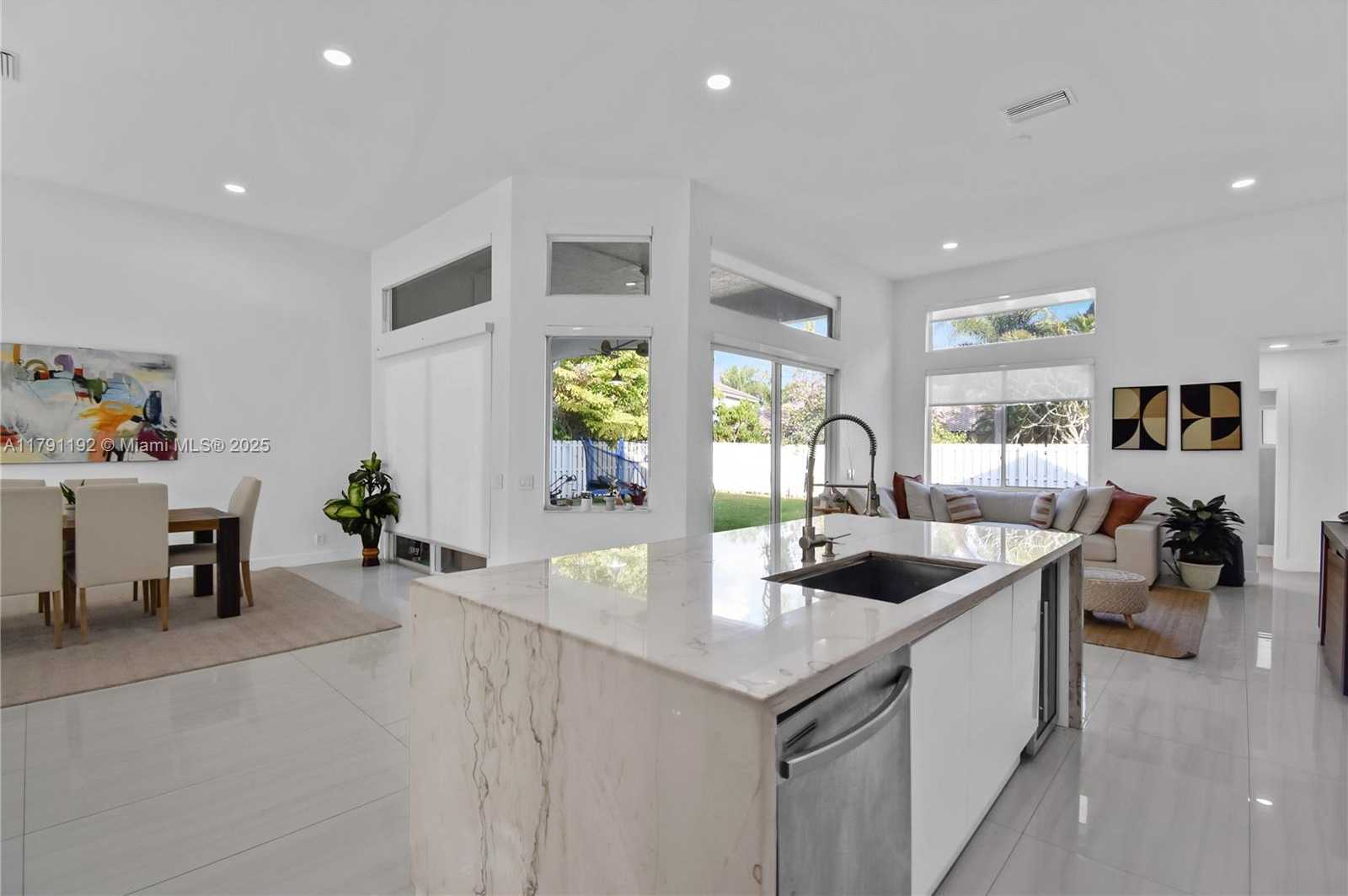 Small Image of 710 LAKE BLVD #-, Weston Number 2