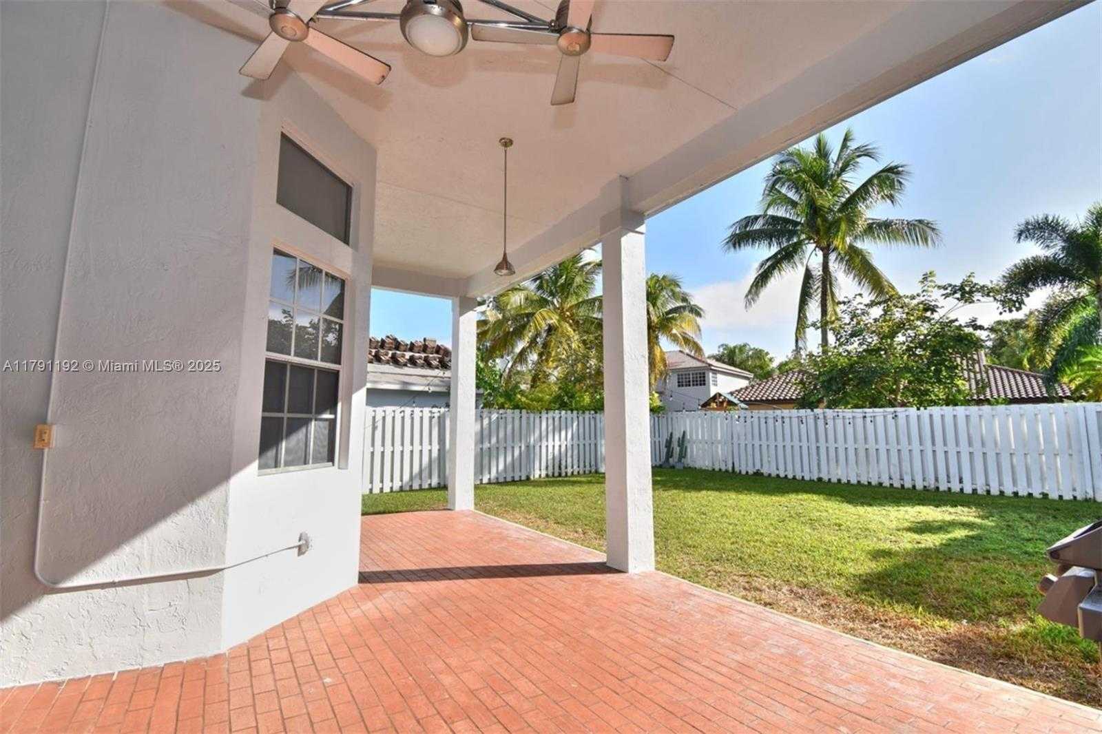 Small Image of 710 LAKE BLVD #-, Weston Number 20