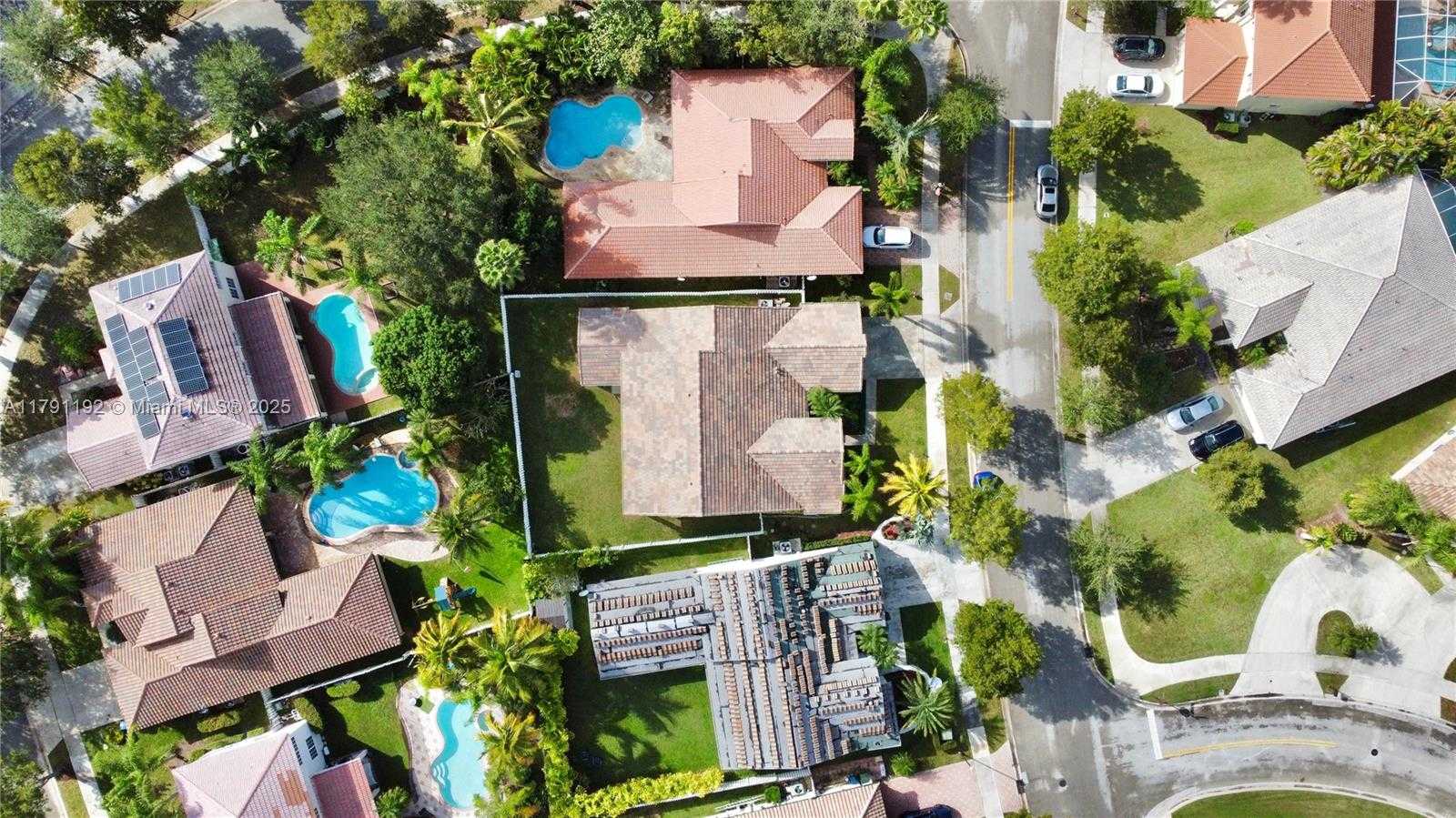 Small Image of 710 LAKE BLVD #-, Weston Number 29