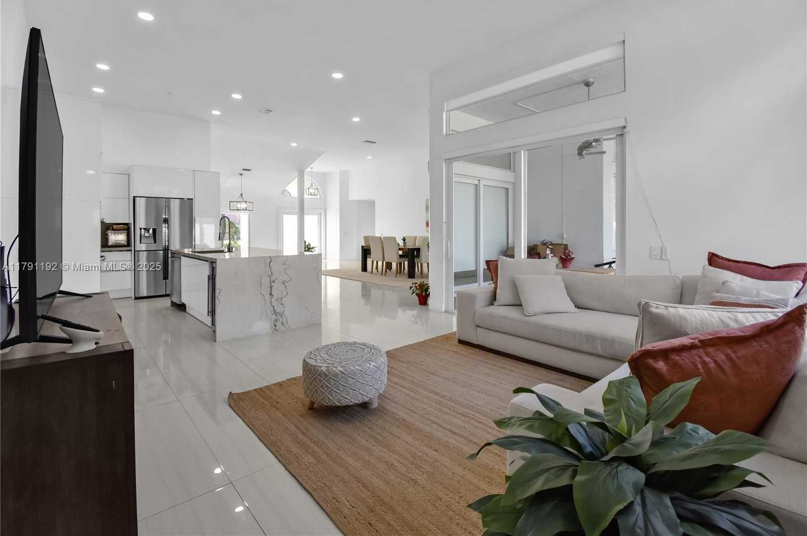 Small Image of 710 LAKE BLVD #-, Weston Number 3