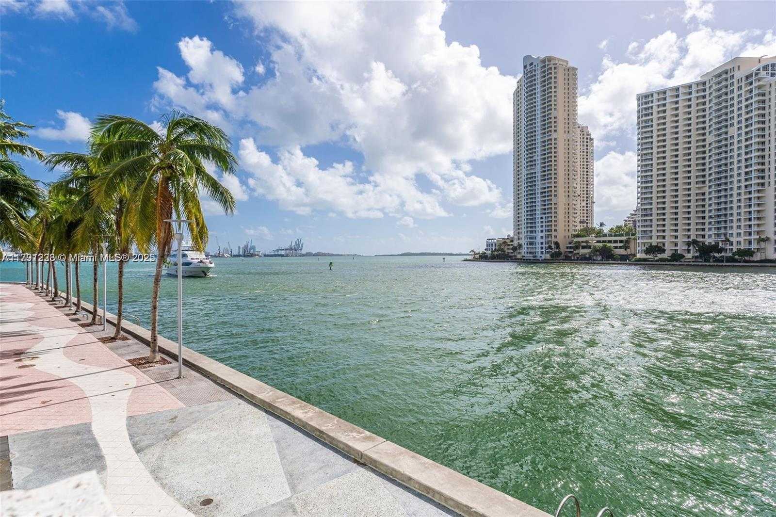 Small Image of 335 SOUTH BISCAYNE BLVD #908, Miami Number 2