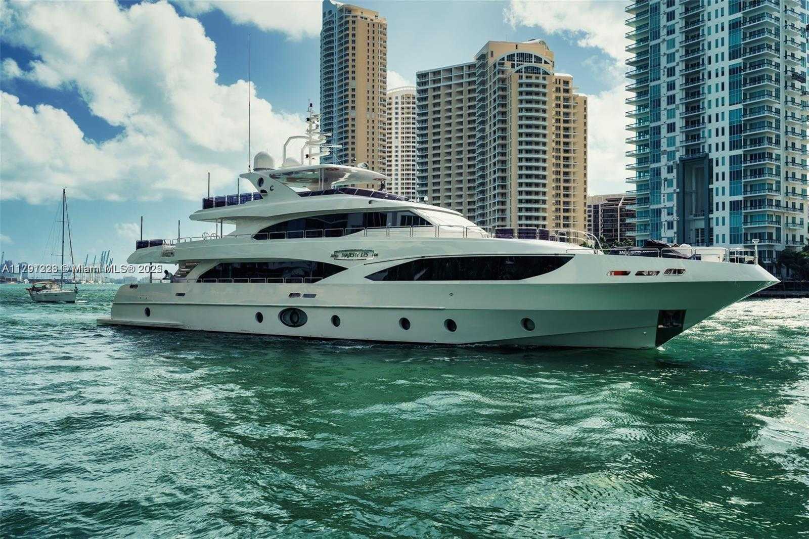 Small Image of 335 SOUTH BISCAYNE BLVD #908, Miami Number 28