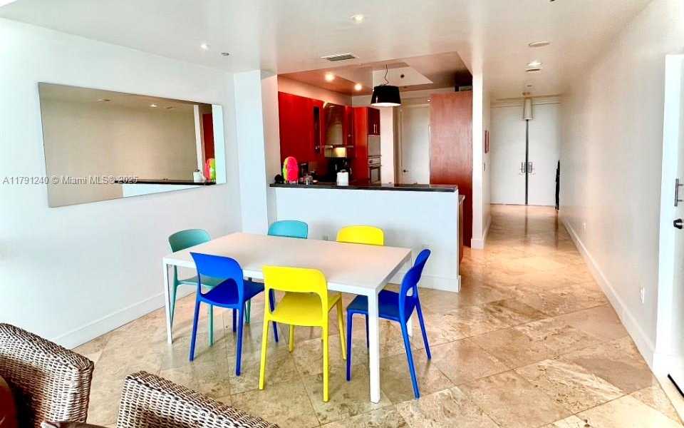 Small Image of 100 SOUTH POINTE DR #604/603, Miami Beach Number 27