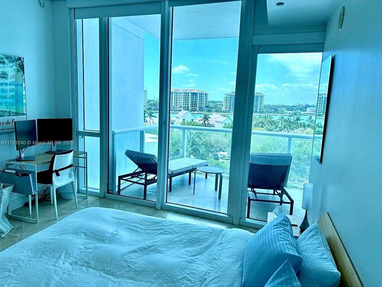 Small Image of 100 SOUTH POINTE DR #604/603, Miami Beach Number 31