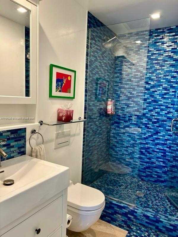 Small Image of 100 SOUTH POINTE DR #604/603, Miami Beach Number 36