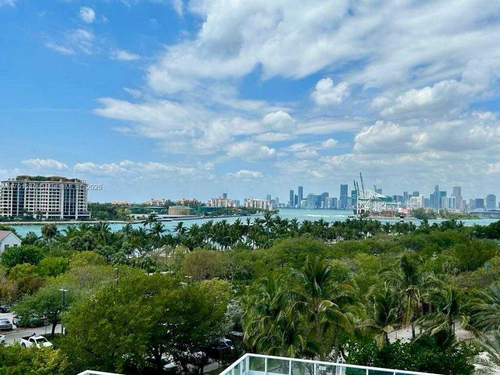 Small Image of 100 SOUTH POINTE DR #604/603, Miami Beach Number 38
