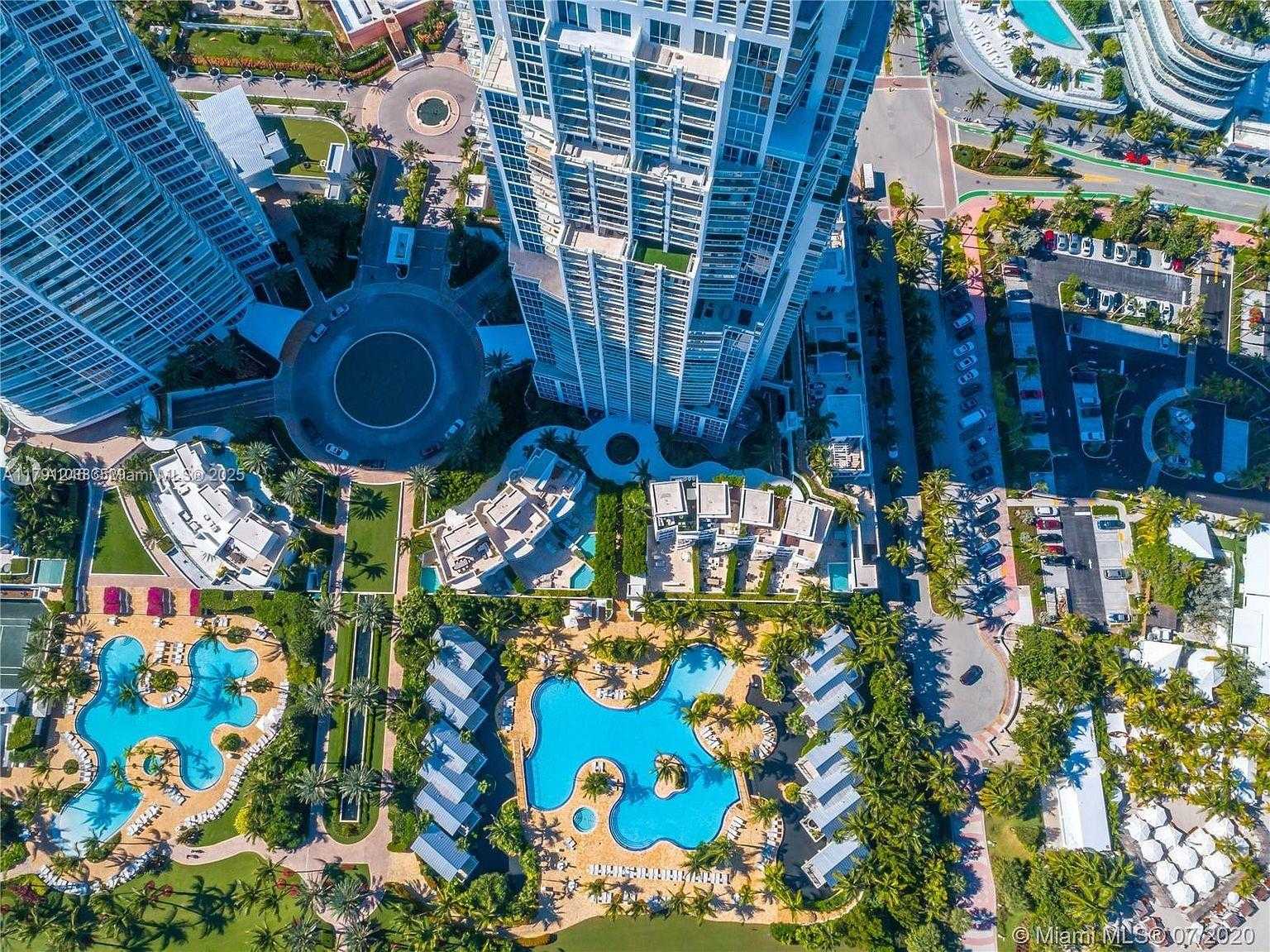 Small Image of 100 SOUTH POINTE DR #604, Miami Beach Number 38