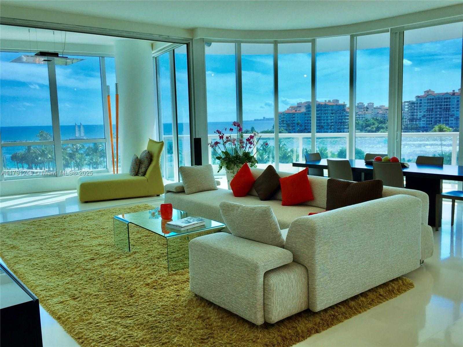 Small Image of 100 SOUTH POINTE DR #604, Miami Beach Number 4
