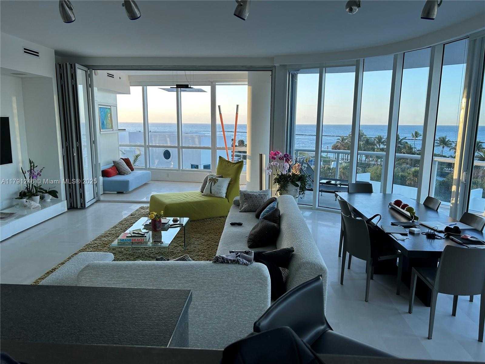 Small Image of 100 SOUTH POINTE DR #604, Miami Beach Number 8