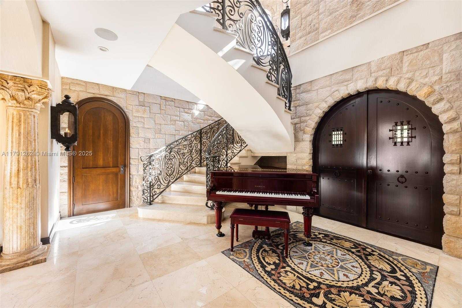 Small Image of 6016 LEONARDO ST, Coral Gables Number 15