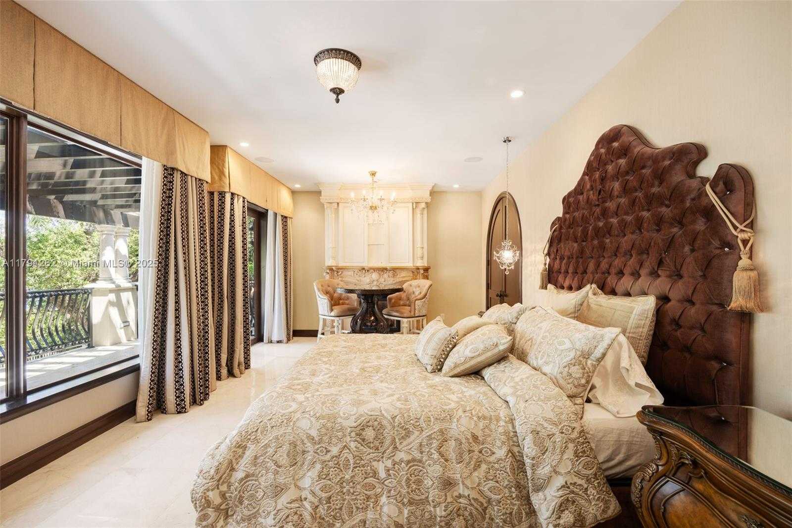 Small Image of 6016 LEONARDO ST, Coral Gables Number 23