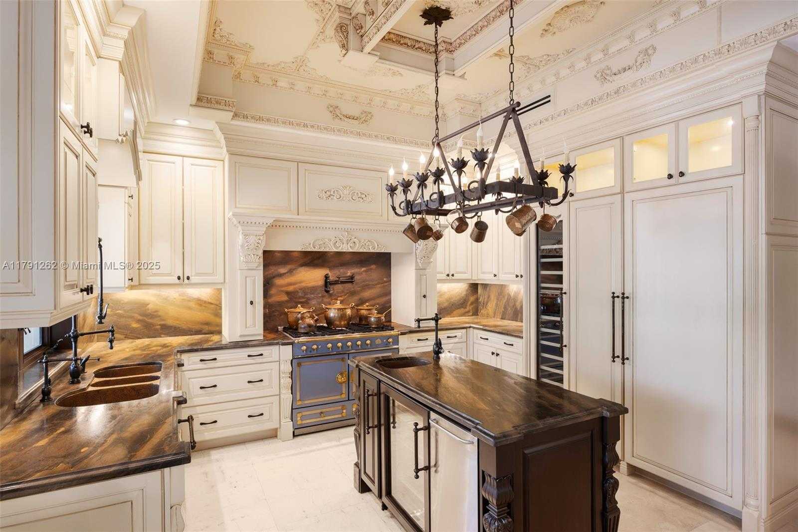 Small Image of 6016 LEONARDO ST, Coral Gables Number 8