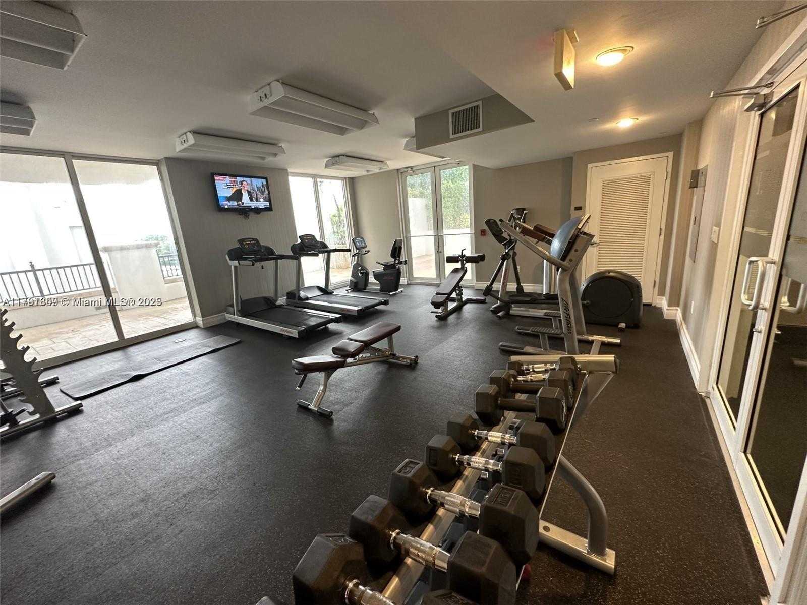 Small Image of 4100 SALZEDO ST #604, Coral Gables Number 14