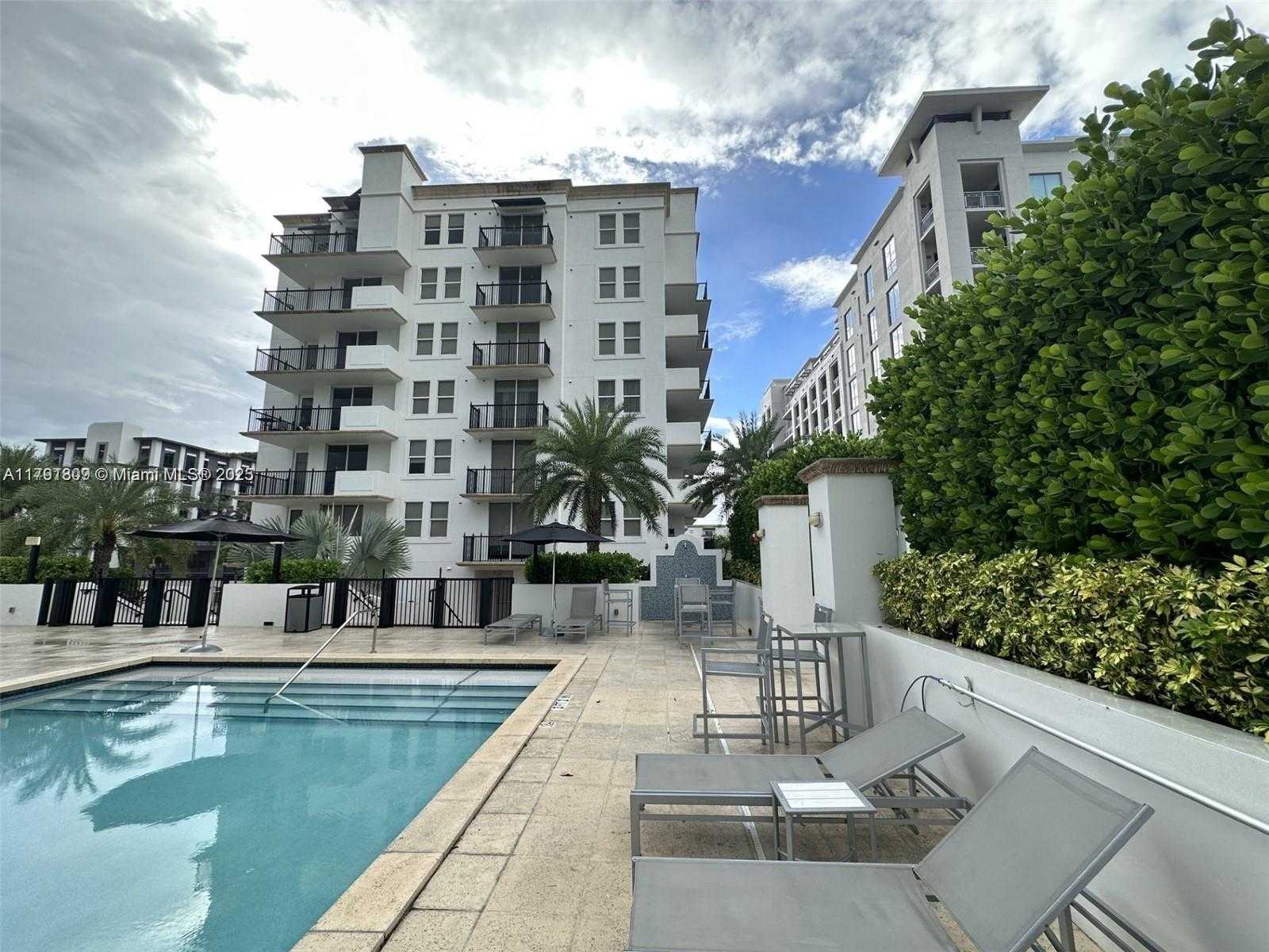 Small Image of 4100 SALZEDO ST #604, Coral Gables Number 17