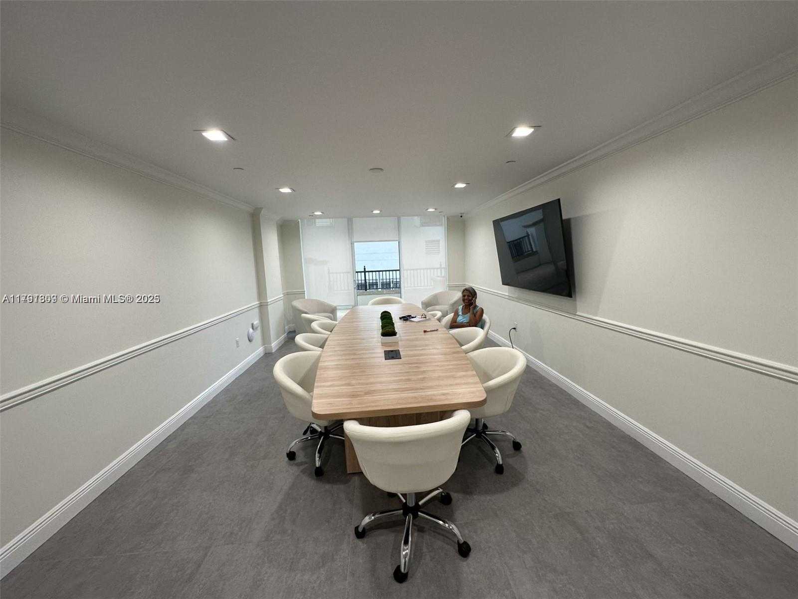 Small Image of 4100 SALZEDO ST #604, Coral Gables Number 20