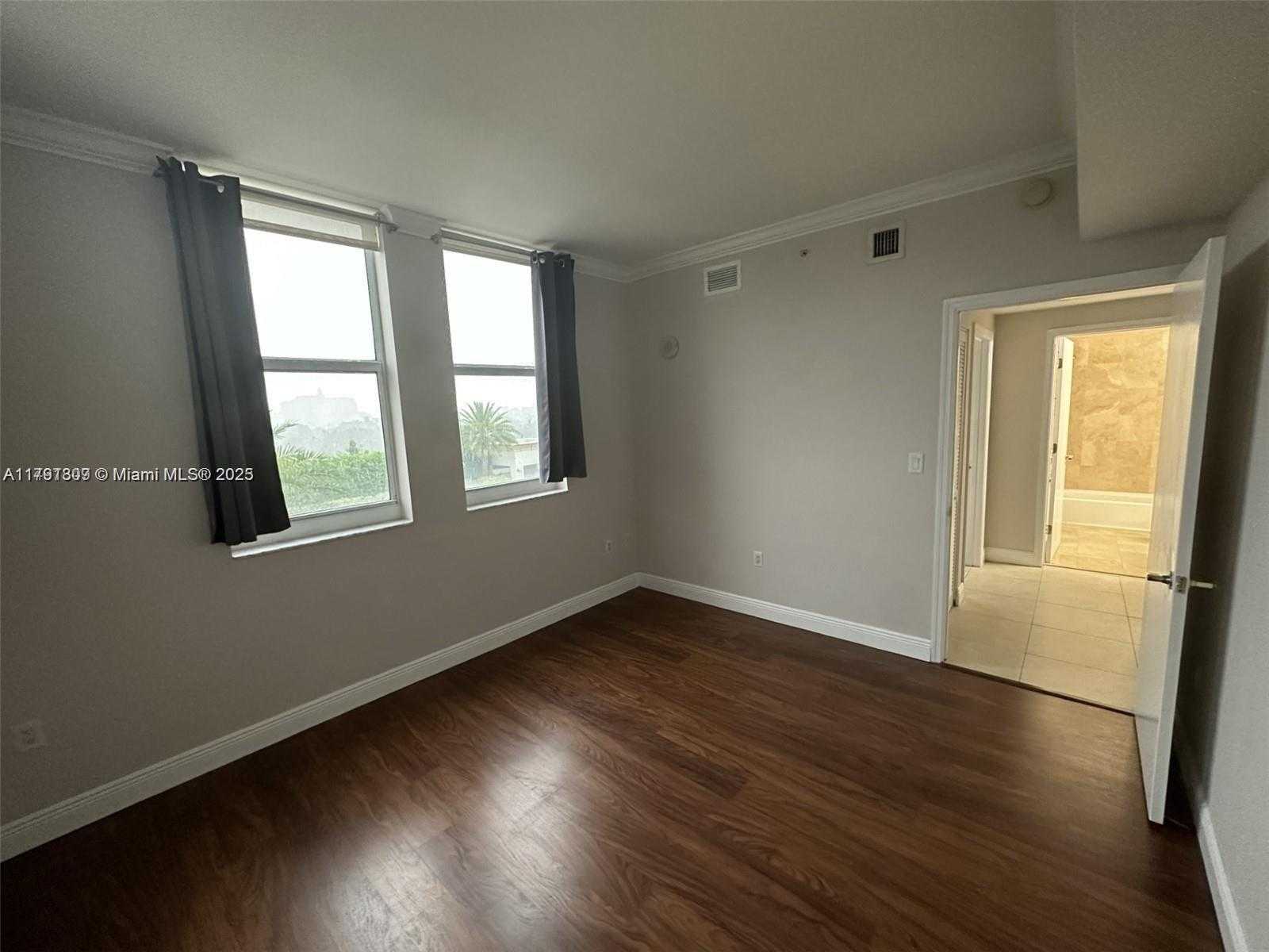 Small Image of 4100 SALZEDO ST #604, Coral Gables Number 8