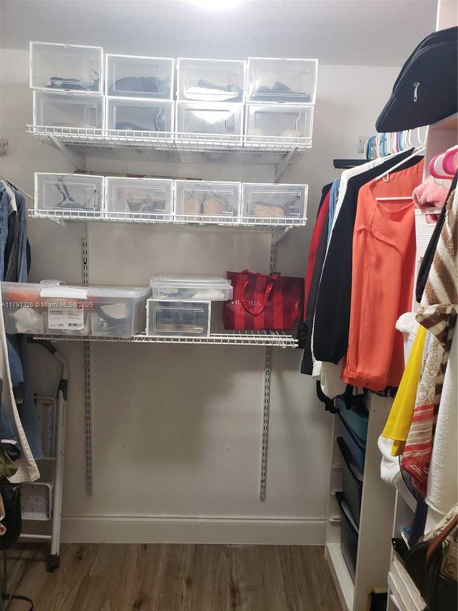 Small Image of 3101 NORTH COUNTRY CLUB DR #101, Aventura Number 14