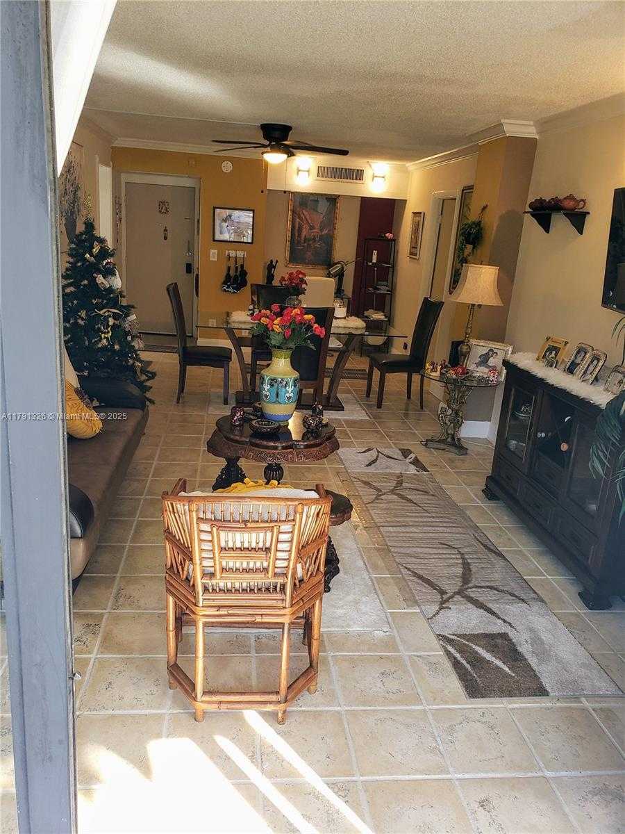Small Image of 3101 NORTH COUNTRY CLUB DR #101, Aventura Number 15