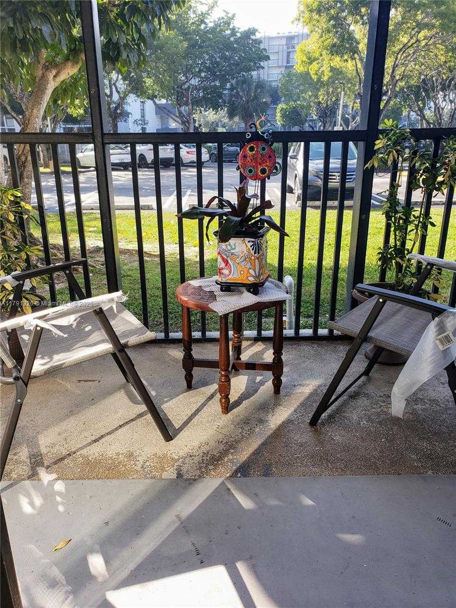 Small Image of 3101 NORTH COUNTRY CLUB DR #101, Aventura Number 18