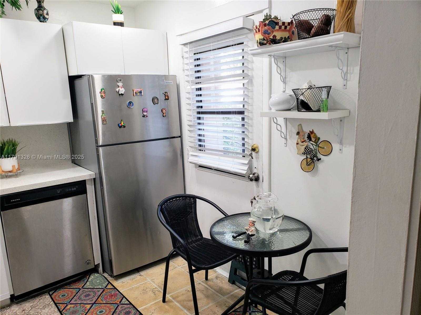 Small Image of 3101 NORTH COUNTRY CLUB DR #101, Aventura Number 27