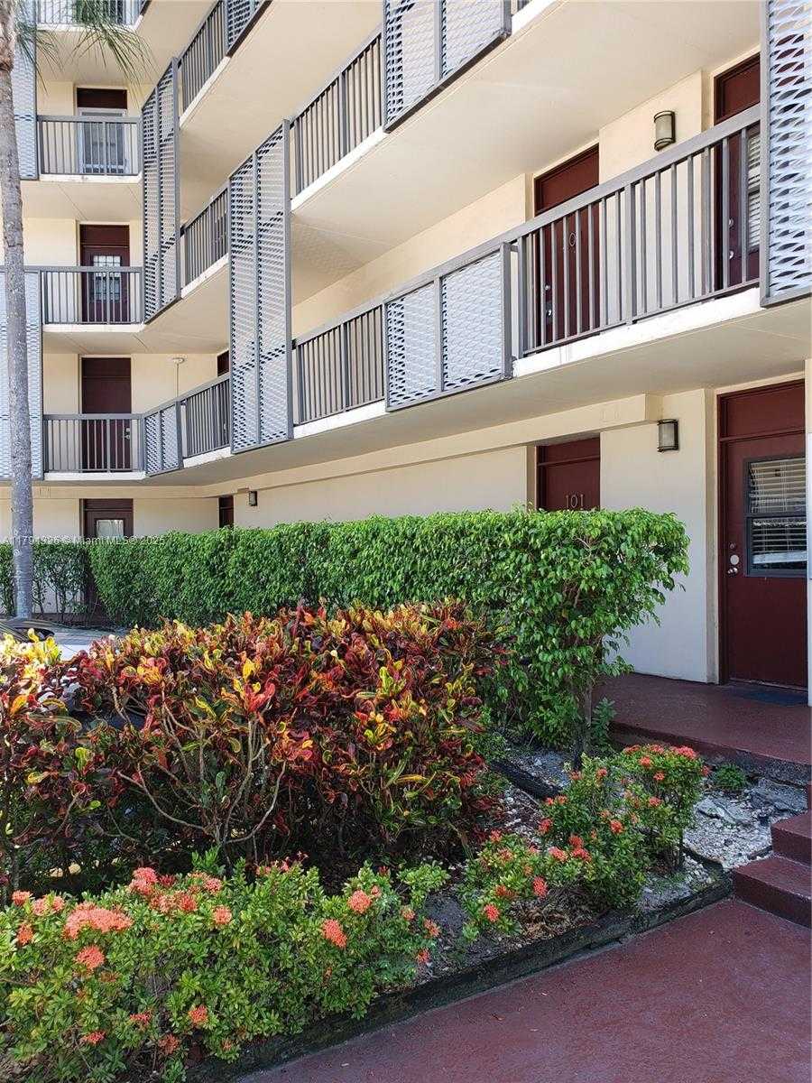 Small Image of 3101 NORTH COUNTRY CLUB DR #101, Aventura Number 33