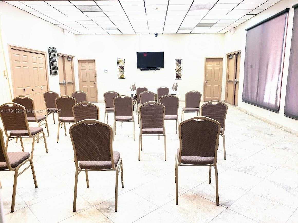 Small Image of 3101 NORTH COUNTRY CLUB DR #101, Aventura Number 41