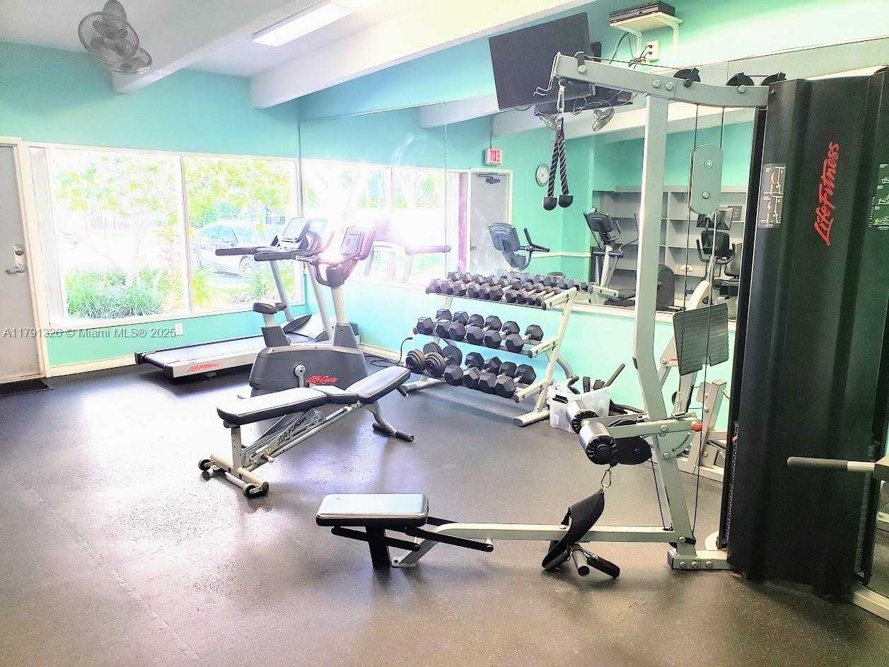 Small Image of 3101 NORTH COUNTRY CLUB DR #101, Aventura Number 46