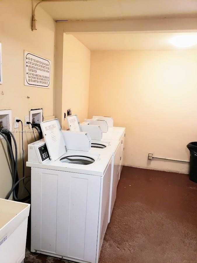 Small Image of 3101 NORTH COUNTRY CLUB DR #101, Aventura Number 49