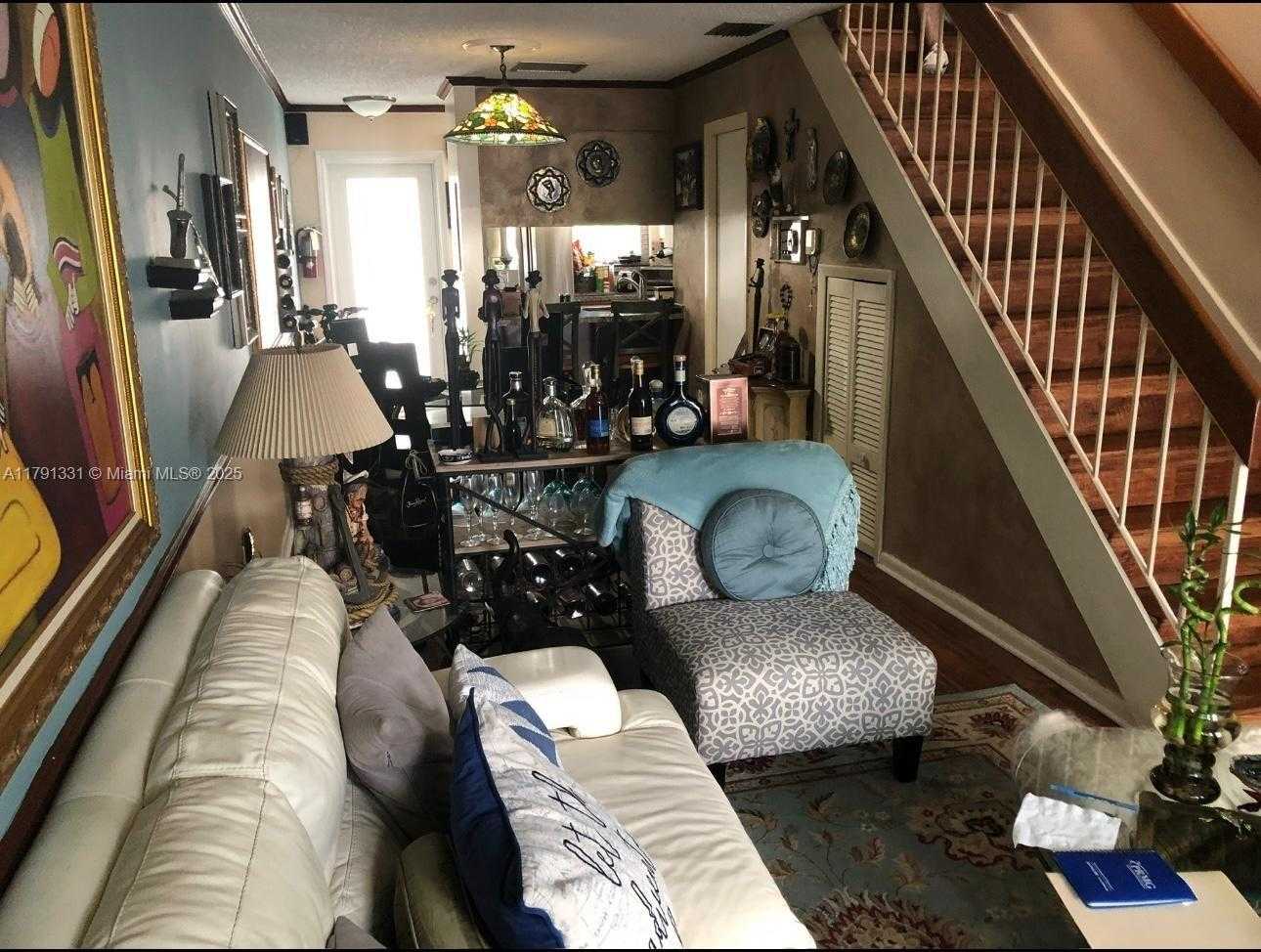 Small Image of 248 MAJORCA AVE #248, Coral Gables Number 6