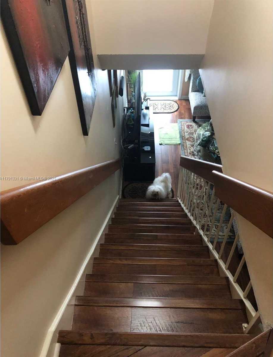 Small Image of 248 MAJORCA AVE #248, Coral Gables Number 9