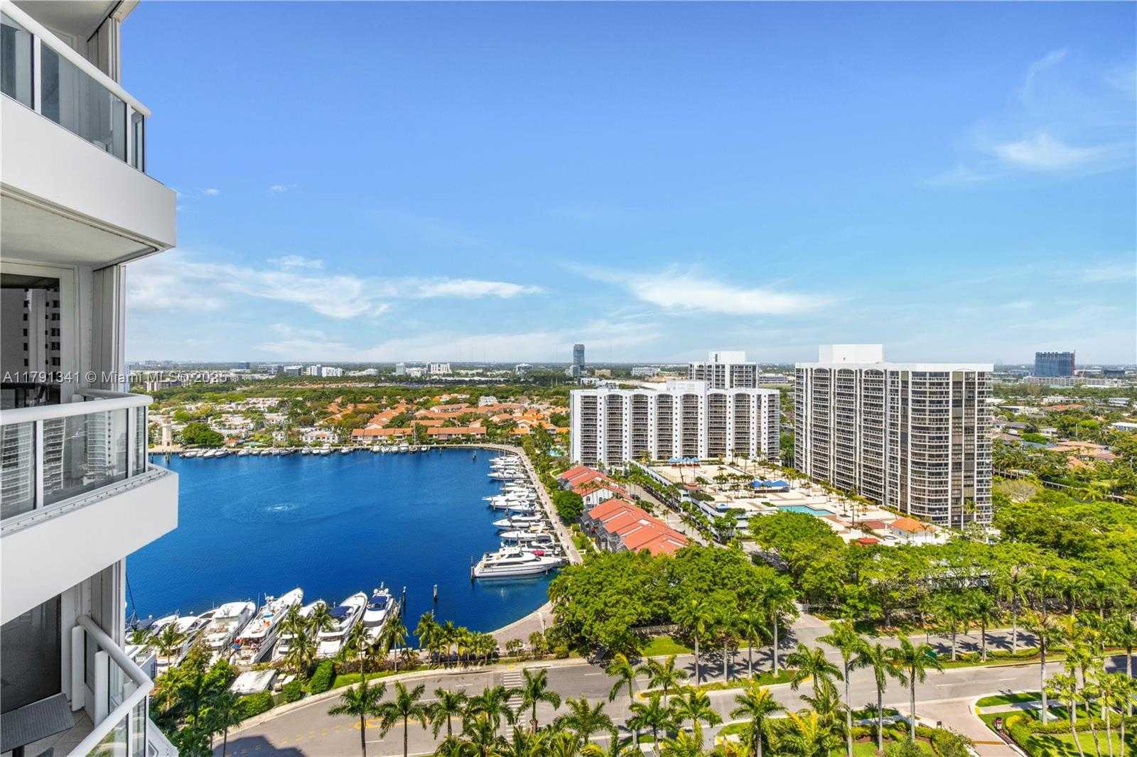 Small Image of 21055 YACHT CLUB DR #2203, Aventura Number 29